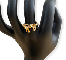 Load image into Gallery viewer, Gold Bow ~ Ring
